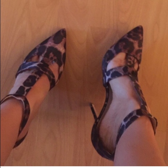 J. Crew Shoes - J.Crew Roxie leaopard sayin T-strap pumps